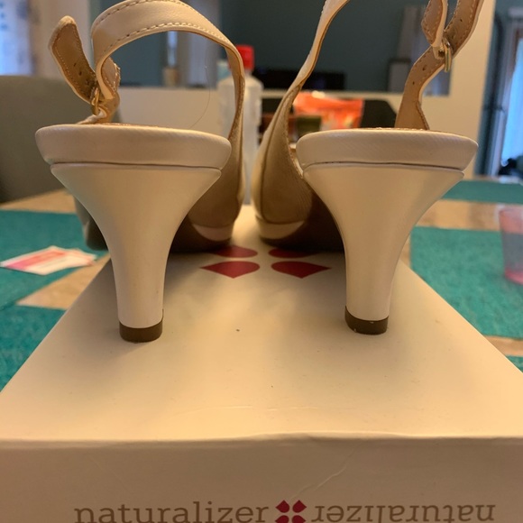 Naturalized shoes. - Picture 3 of 3